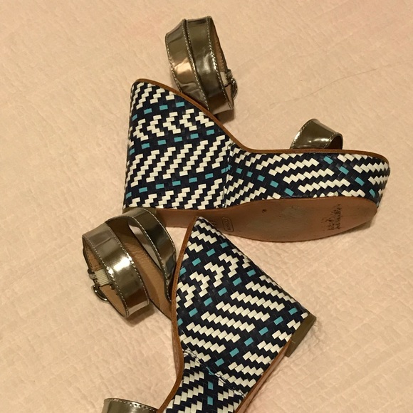 ** 𝓢𝓞𝓛𝓓** Coach Wedges - Picture 1 of 5